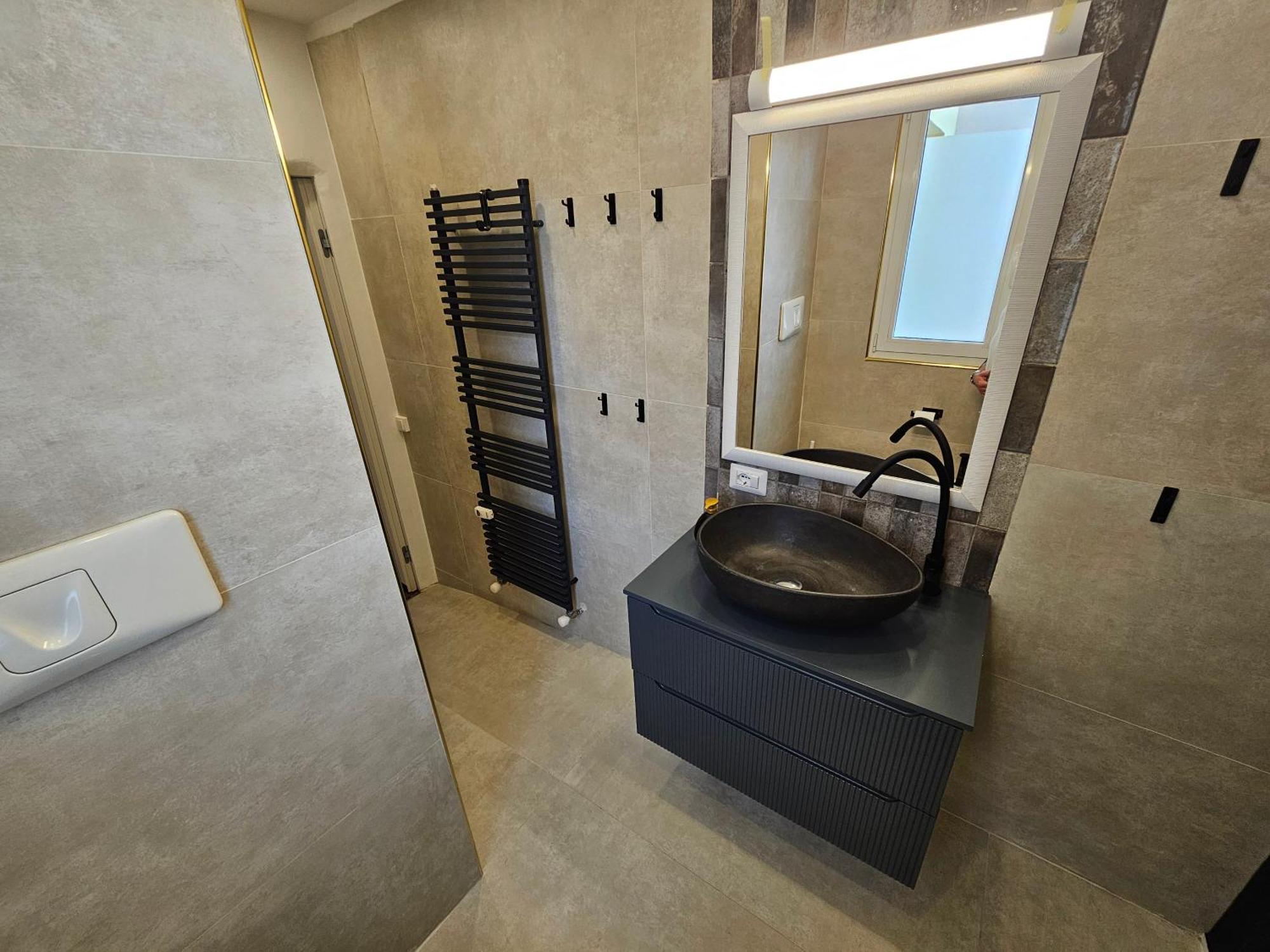 Exclusive Top Floor 2-Bedroom Flat ميلان المظهر الخارجي الصورة